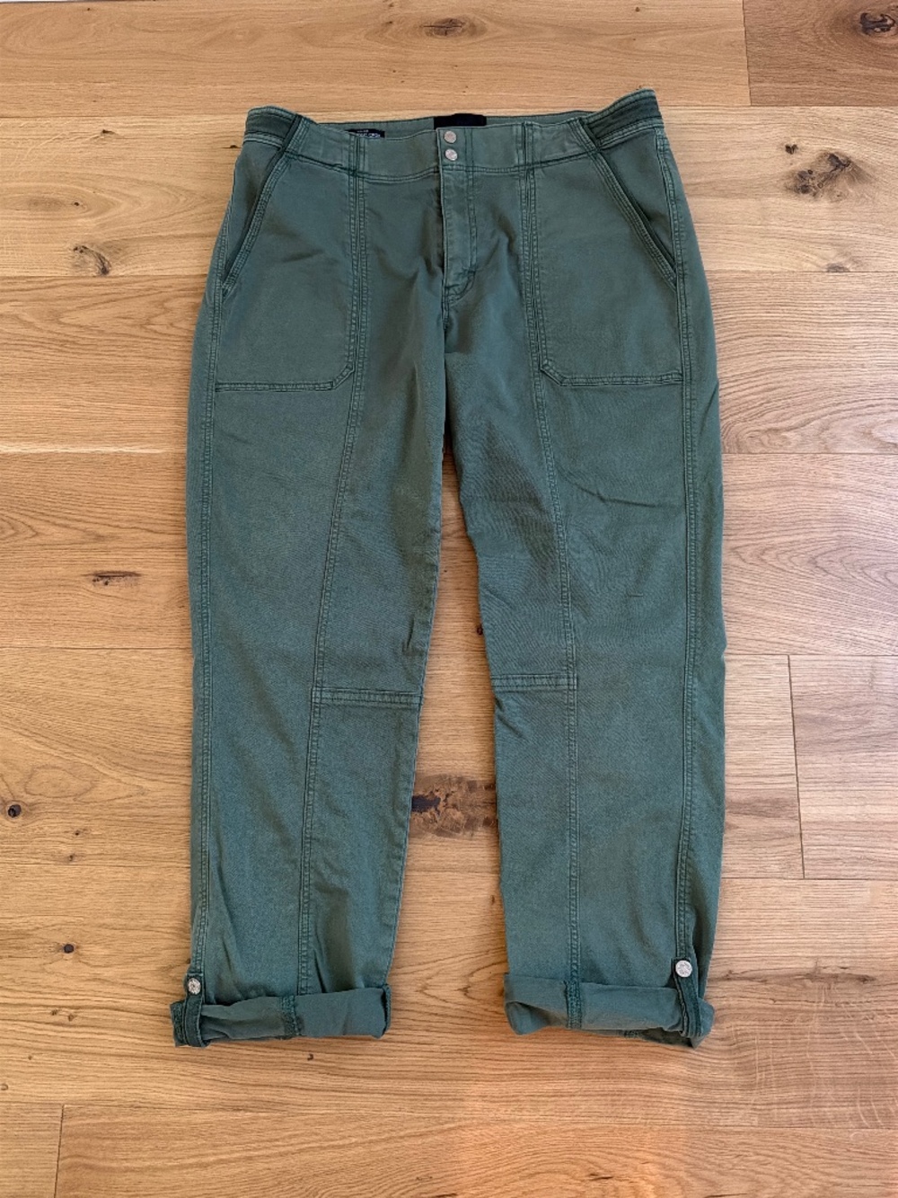 WHBM ROLL UP CROPS